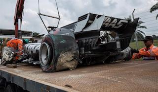 alcantarilla provoca accidente en el GP de Fórmula 1