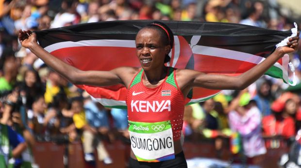 Suspendida medallista olímpica del maratón por dopaje
