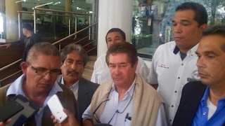 Exigen taxistas a SSP mayor seguridad en Xalapa