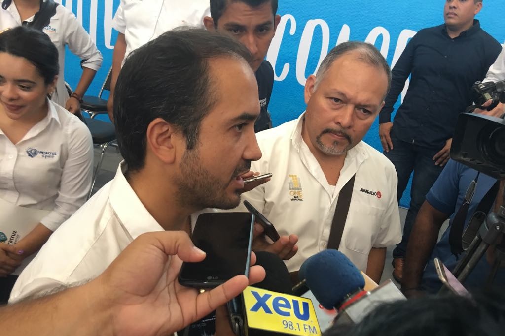 No tiene por qué afectar en nada quién sea o no sea la reina o rey del Carnaval: Fernando Yunes