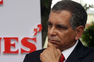 Sin liquidar bonos bursátiles que vendió FHB, no se puede reestructurar deuda