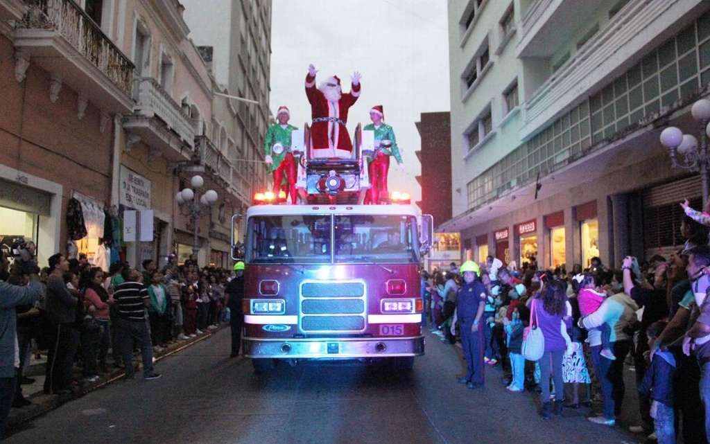 ¡Atención! Cierres viales por 'Desfile Navideño' en Veracruz, este sábado