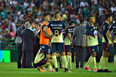 Explota el 'Piojo' y compañía por polémico gol del triunfo de León