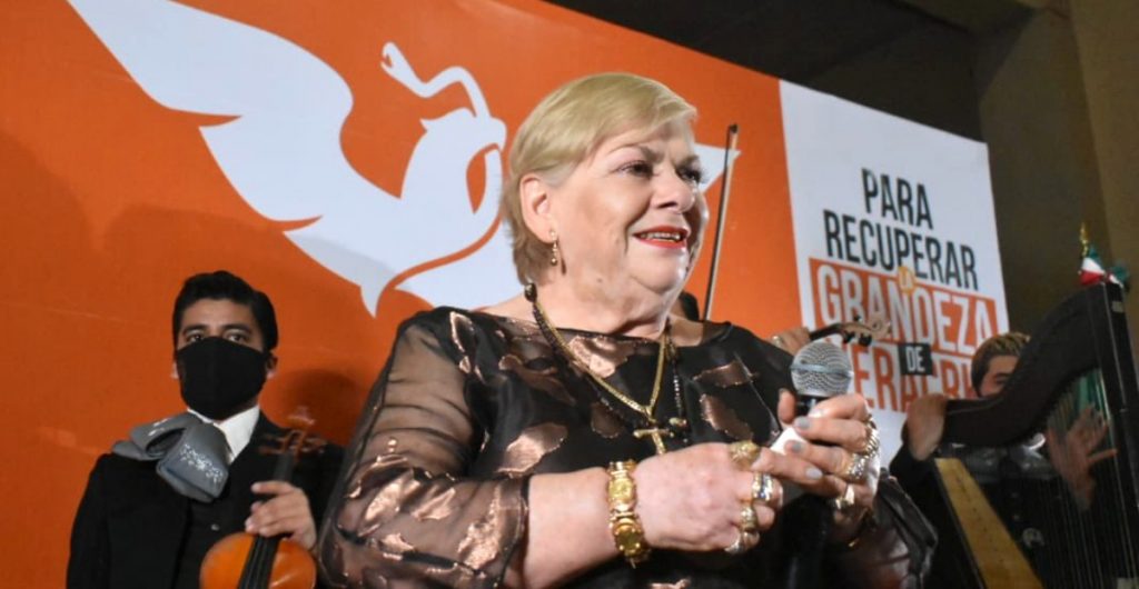 Paquita la del Barrio va por una diputación en Veracruz con Movimiento Ciudadano