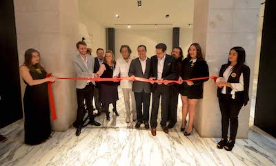 Inaugura Américo Zúñiga galería de arte Domínguez y Buis