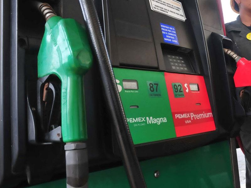 Absorberá SHCP incremento de gasolina por paso de huracán “Harvey”