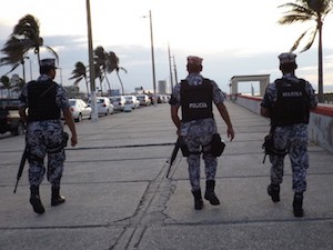 No saldrá la Policía Naval de Coatzacoalcos: alcalde