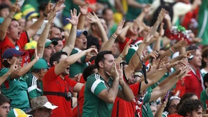 México es el segundo país más multado por FIFA