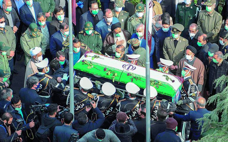 Iraníes claman por venganza en funeral de científico nuclear
