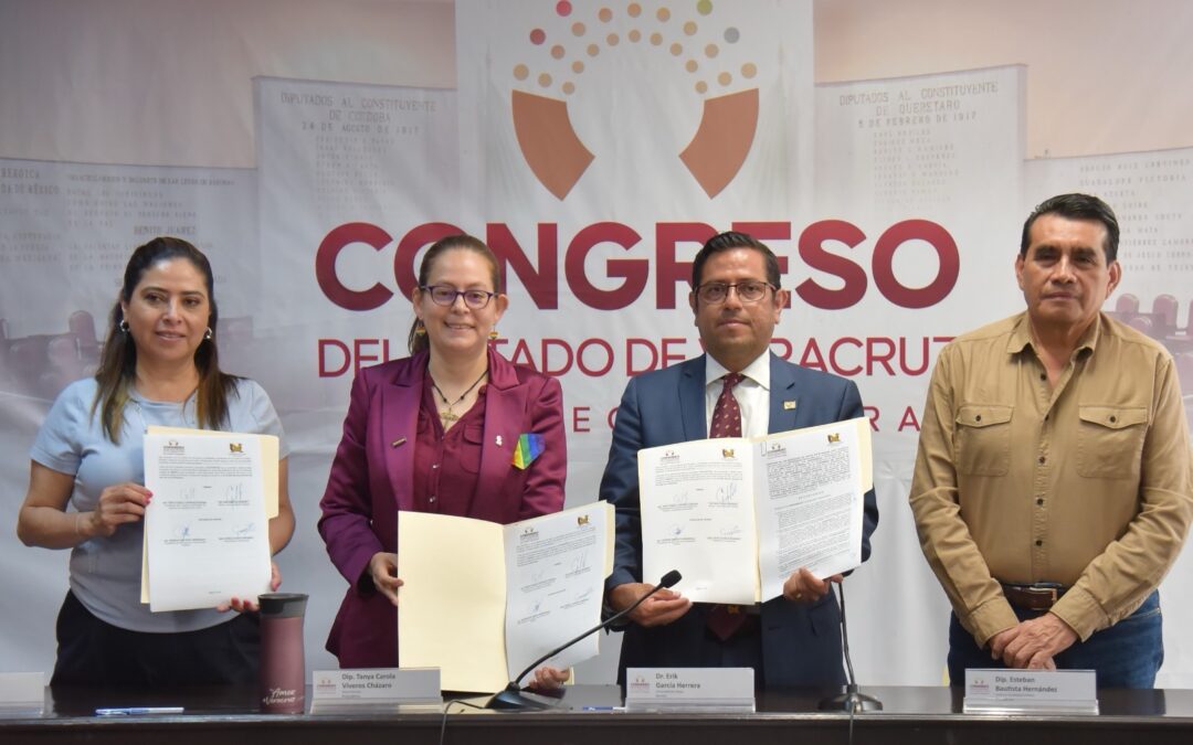 Firman Congreso y Universidad de Xalapa convenio de colaboración
