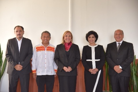 PRESENTA COMISIÓN LA TERNA PARA LA ENTREGA DE LA MEDALLA ADOLFO RUIZ CORTINES 2025