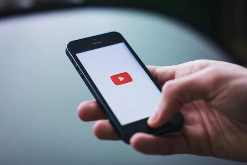 YouTube pagará 100 mdd a creadores de contenido para competir con TikTok